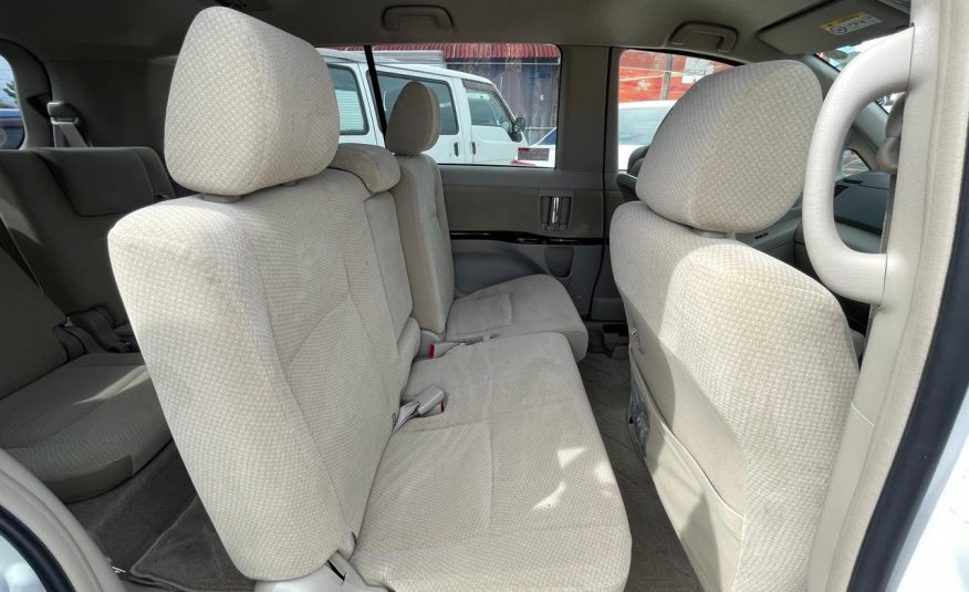2015 Toyota Isis