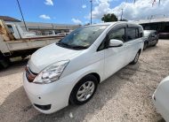 2015 Toyota Isis