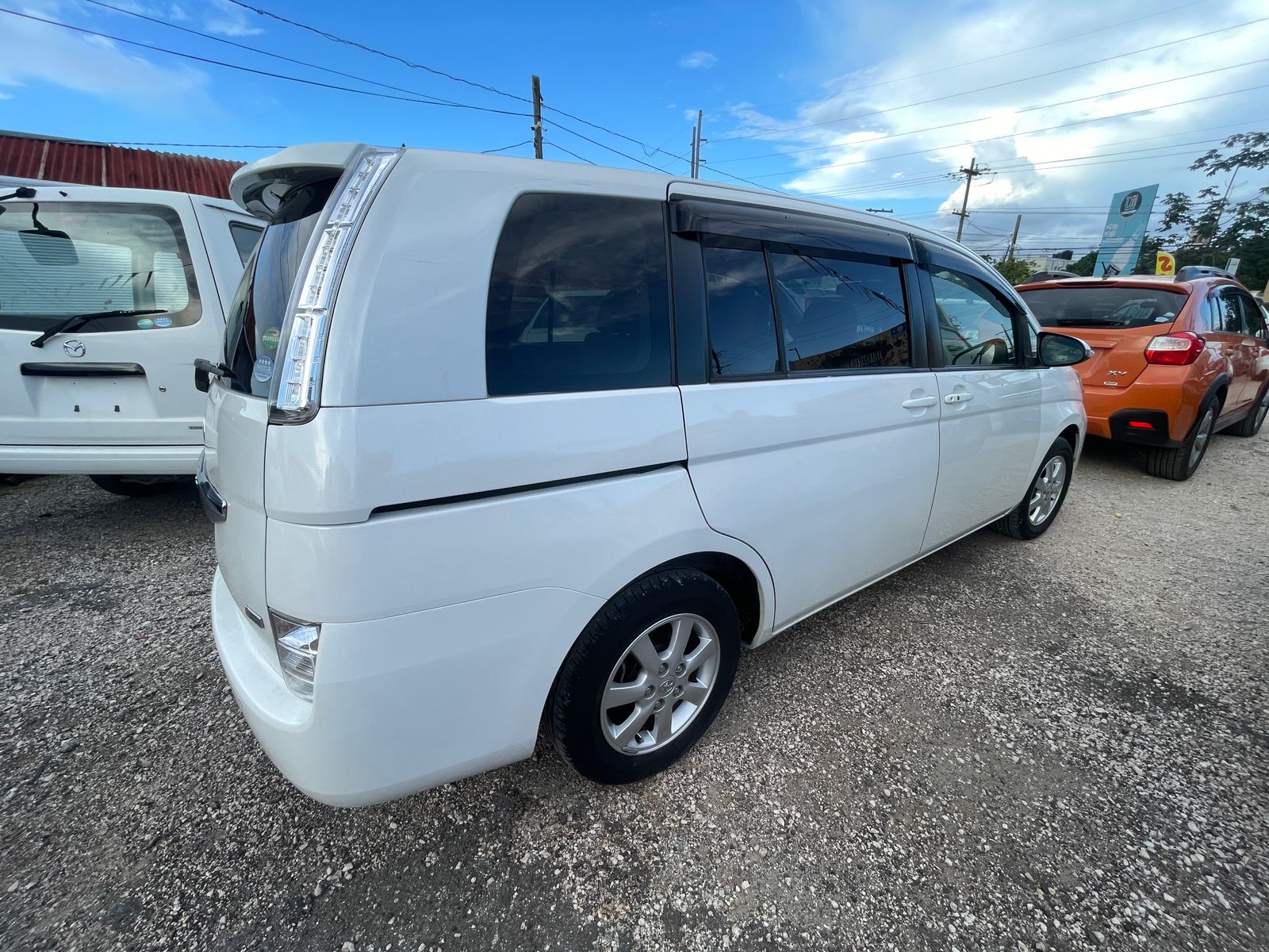 2015 Toyota Isis
