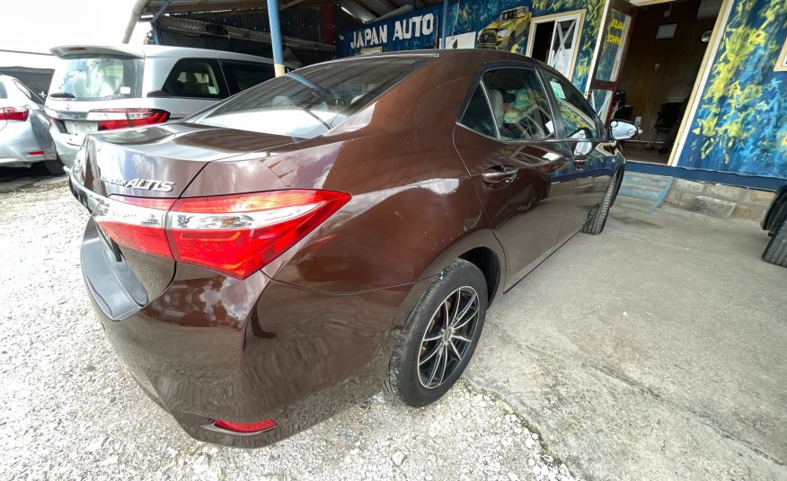 2015 Toyota Corolla Altis