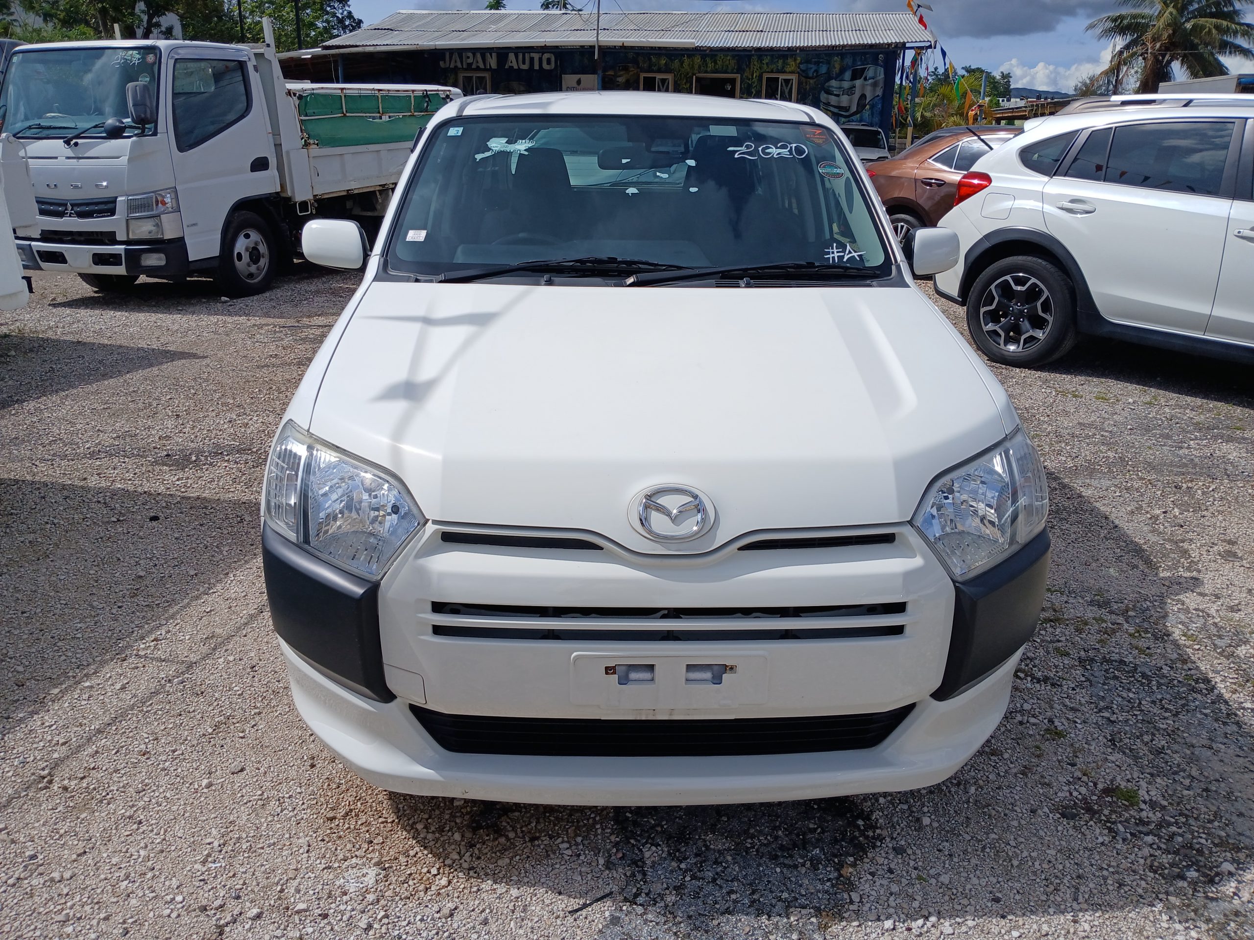 2020 Madza Familia Van