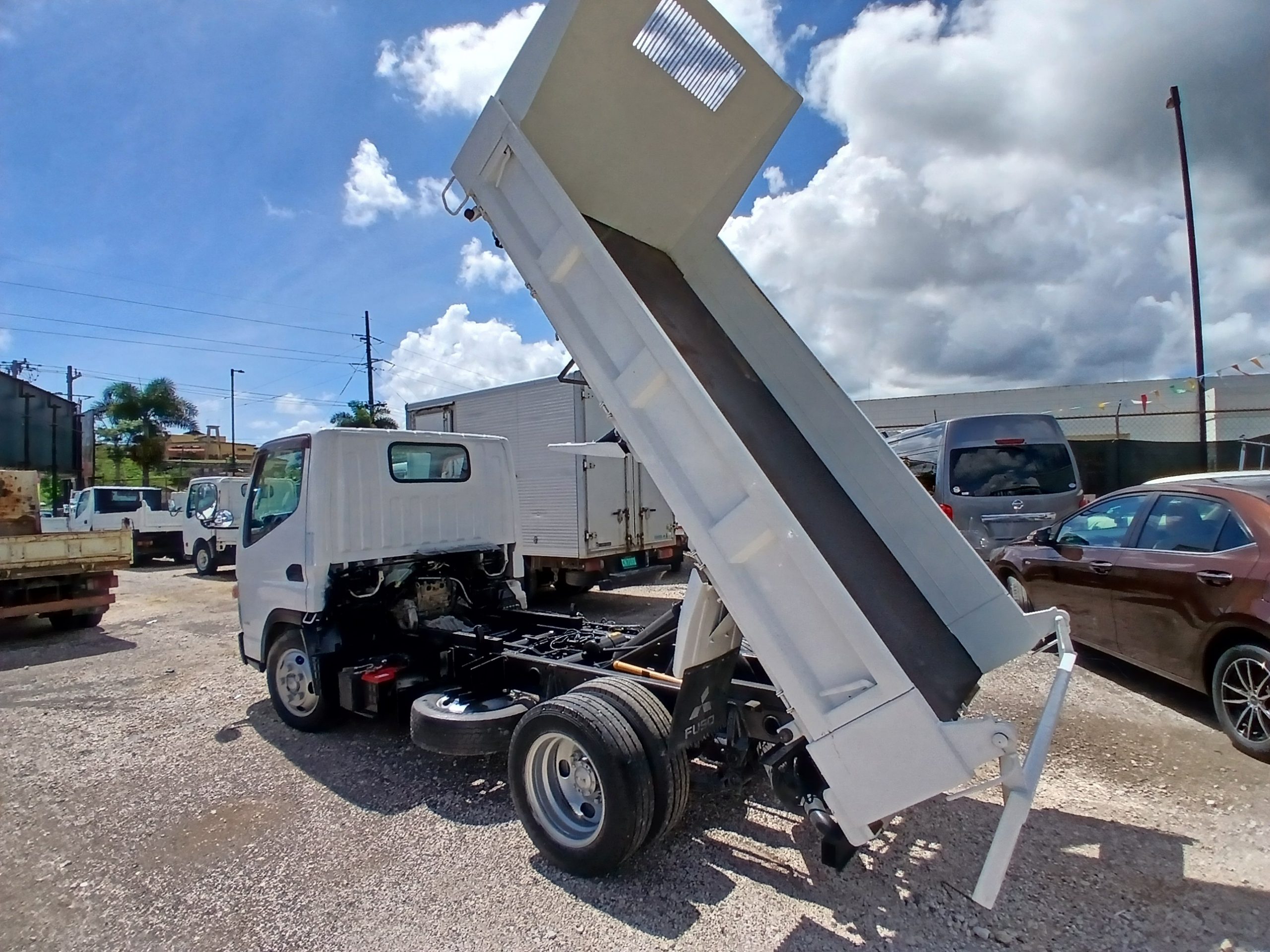 2014 Mitsubishi Canter