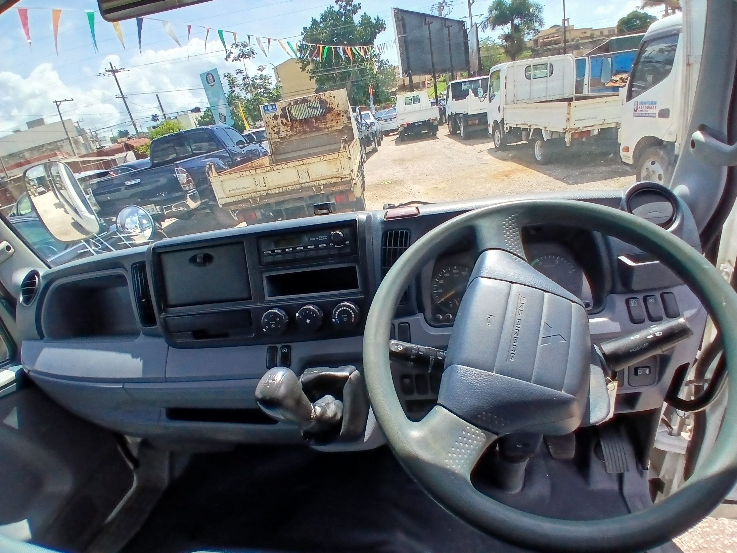 2014 Mitsubishi Canter