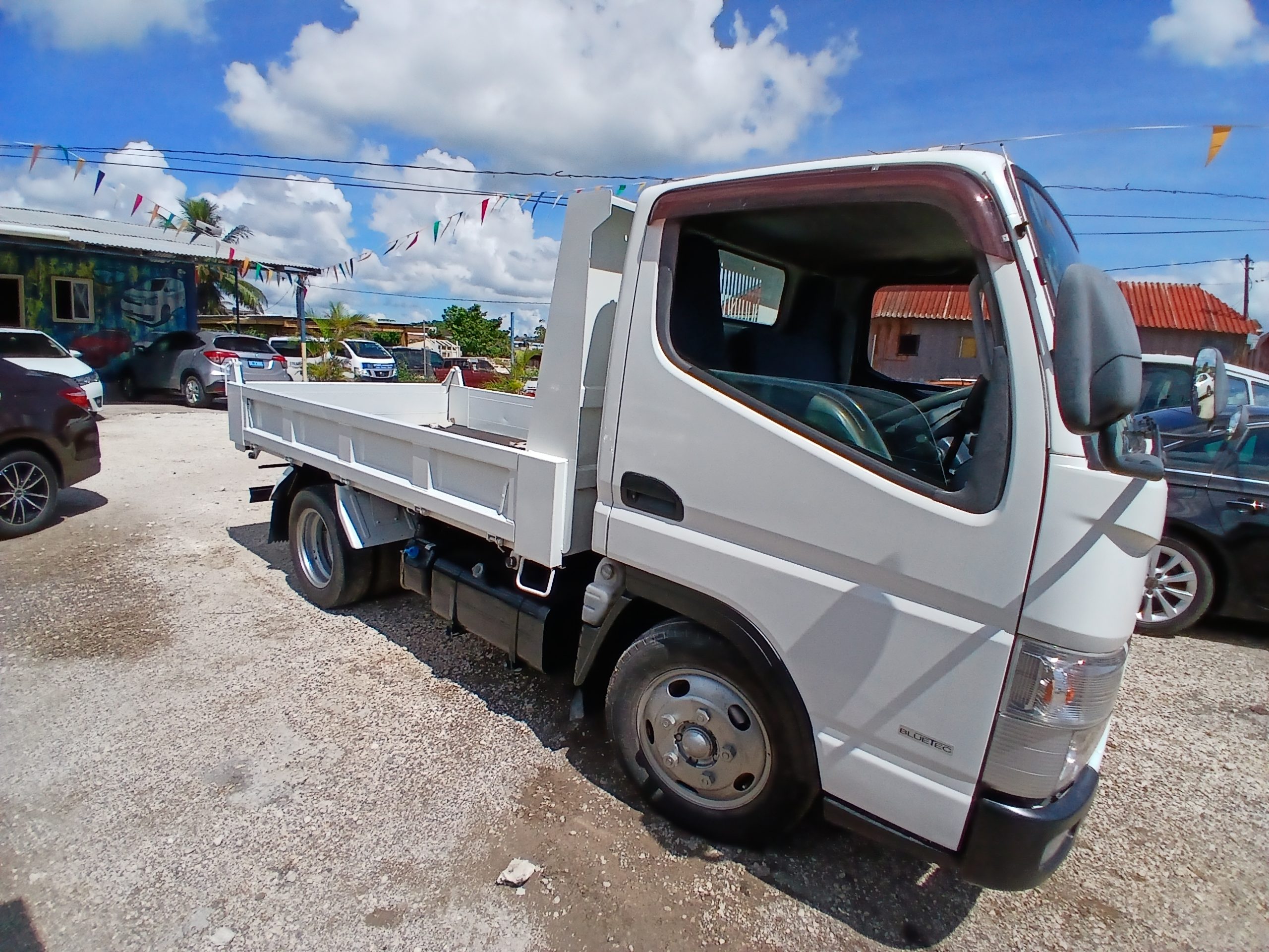 2014 Mitsubishi Canter