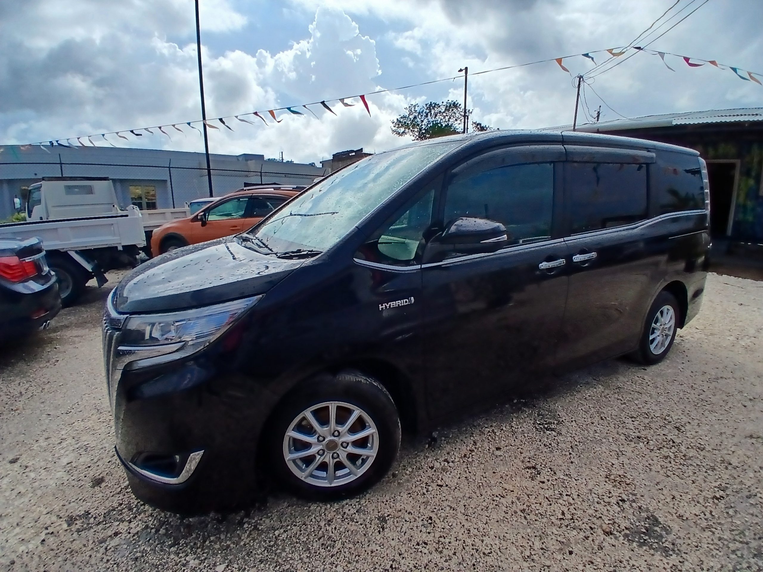 2017 Toyota Esquire Hybrid