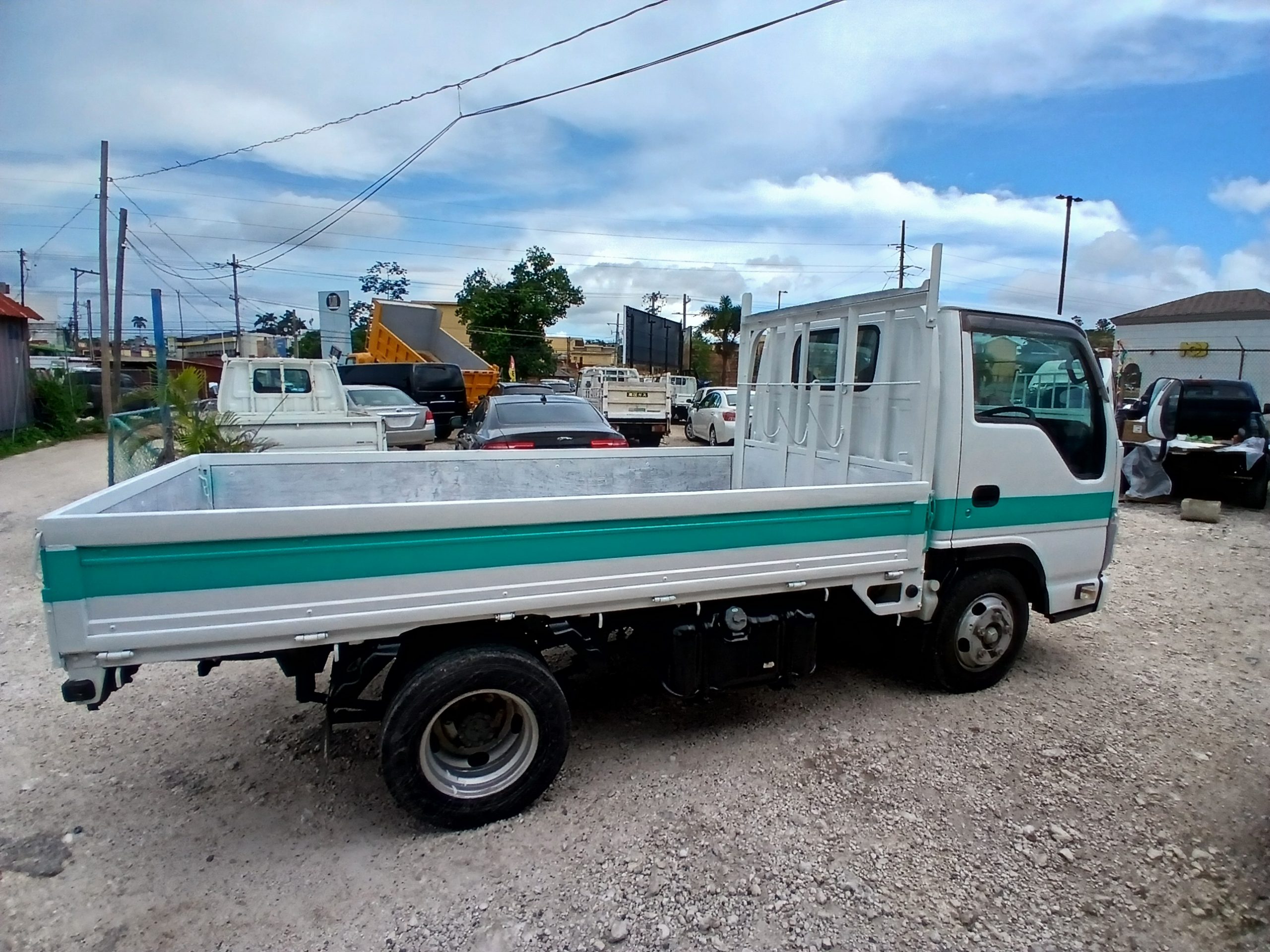 2015 Isuzu Elf Dropside Truck