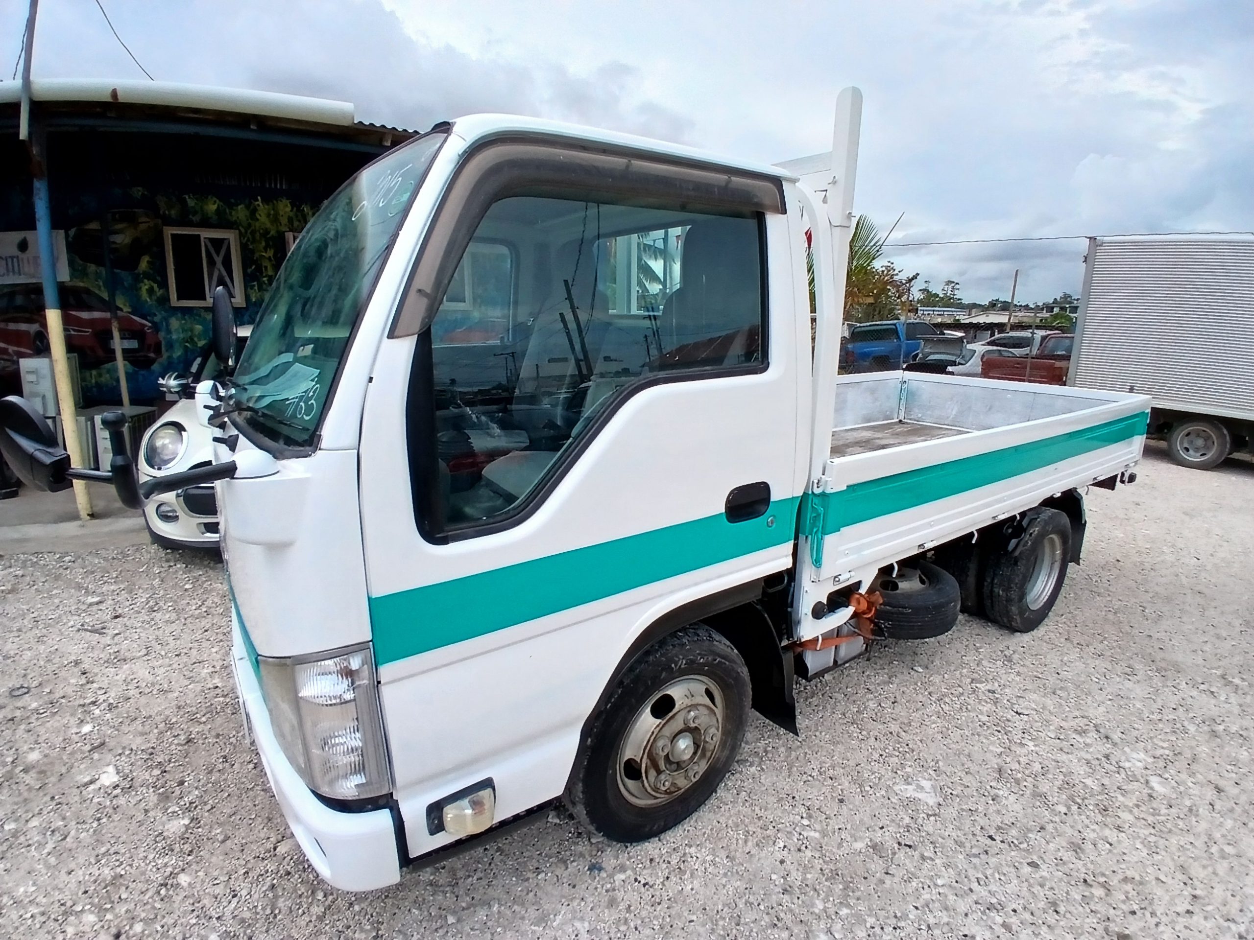 2015 Isuzu Elf Dropside Truck