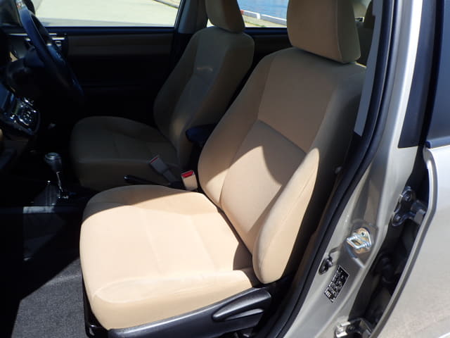 2015 Toyota Corolla Axio Hybrid