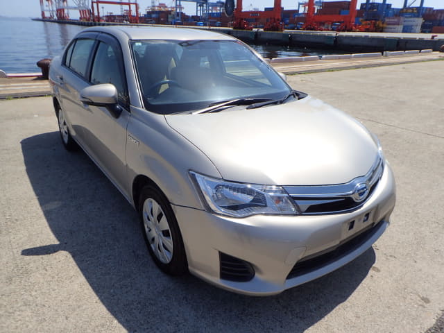 2015 Toyota Corolla Axio Hybrid