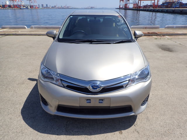 2015 Toyota Corolla Axio Hybrid