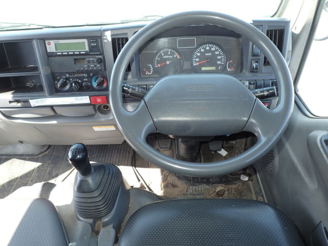 2008 Isuzu Elf