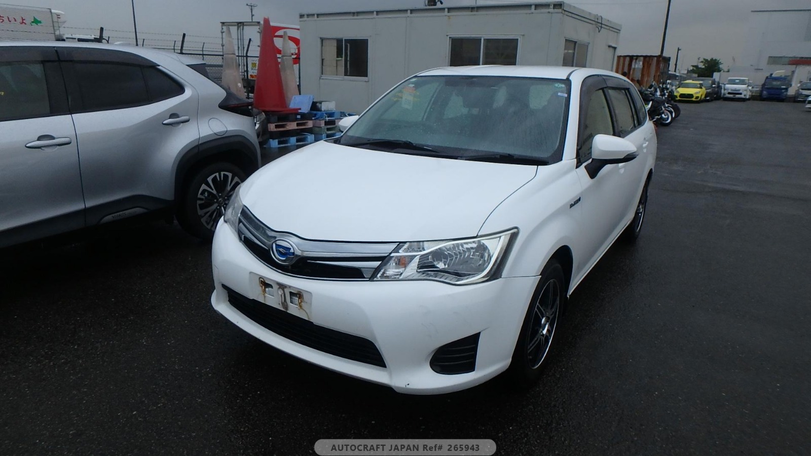 2015 Corolla Fielder Hybrid