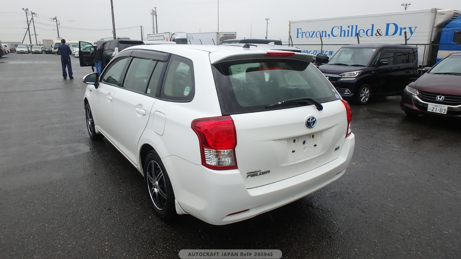 2015 Corolla Fielder Hybrid