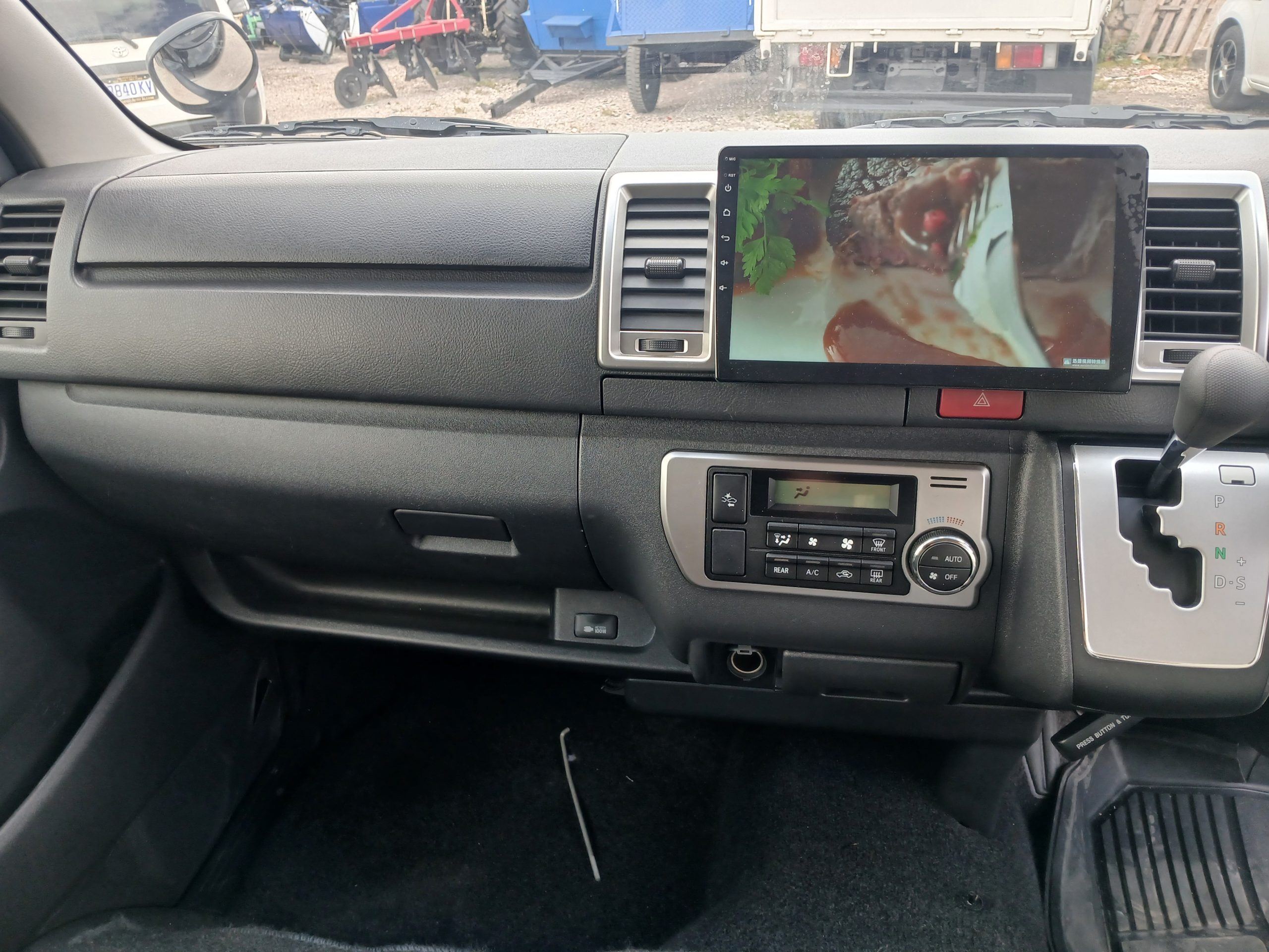 2022 Toyota Hiace Van